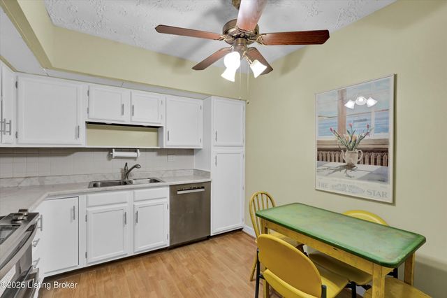 5800 Coach Gate Wynde APT 268, Louisville, KY 40207