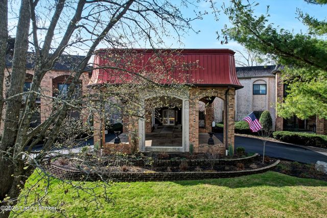 5800 Coach Gate Wynde APT 268, Louisville, KY 40207