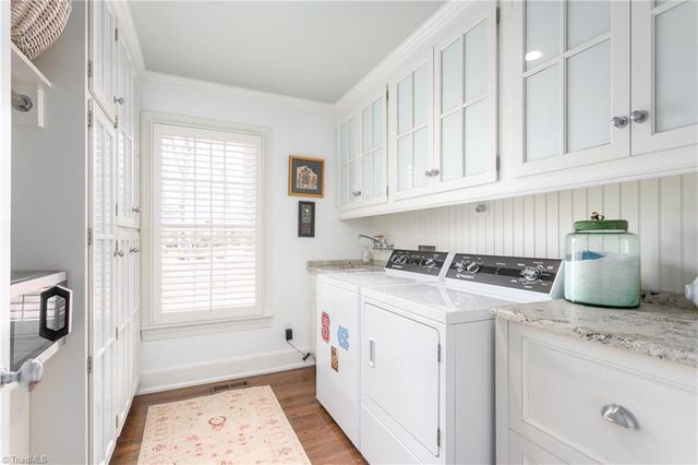 402 Parkmont Drive, Greensboro, NC 27408