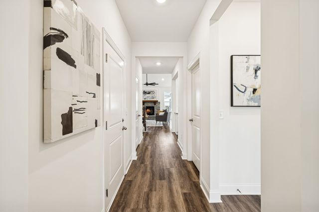 447 Rangeland Rd, Spring Hill, TN 37174