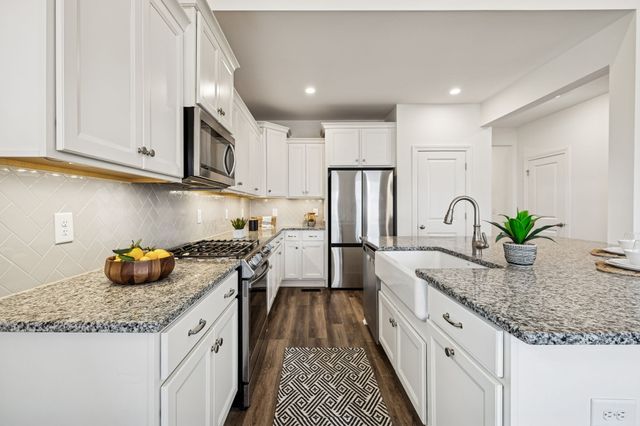 447 Rangeland Rd, Spring Hill, TN 37174