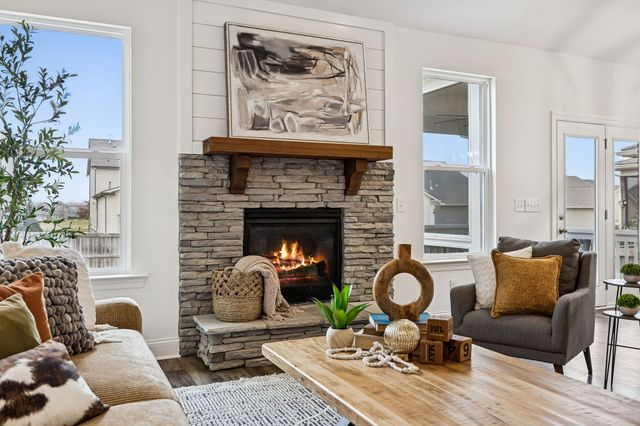 447 Rangeland Rd, Spring Hill, TN 37174