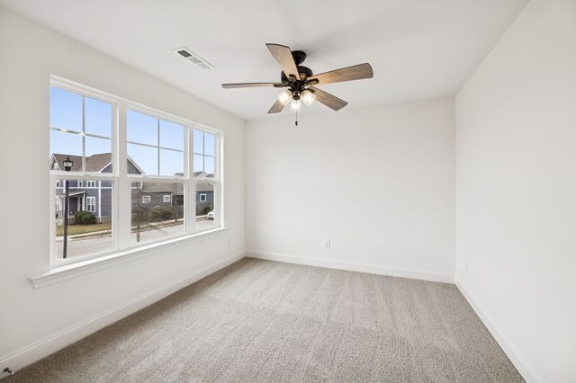 447 Rangeland Rd, Spring Hill, TN 37174