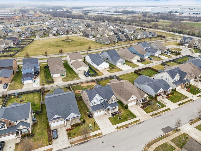 447 Rangeland Rd, Spring Hill, TN 37174