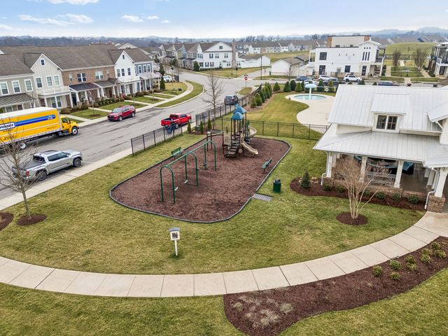 447 Rangeland Rd, Spring Hill, TN 37174