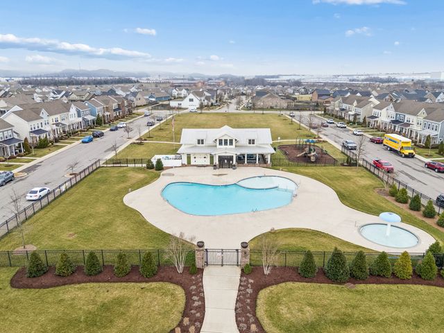 447 Rangeland Rd, Spring Hill, TN 37174