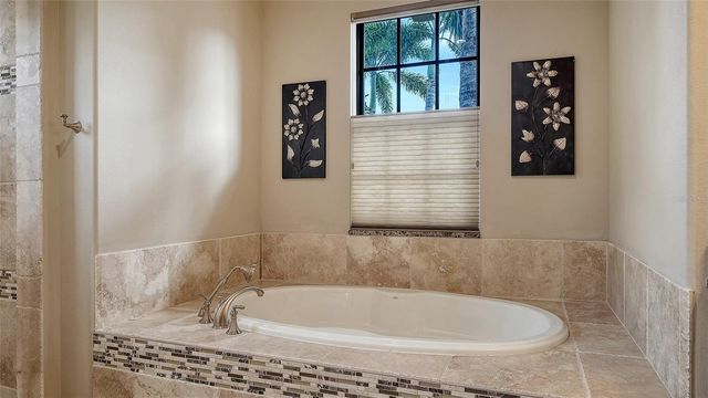 15621 LINN PARK TERRACE, Lakewood Ranch, FL 34202