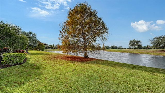 15621 LINN PARK TERRACE, Lakewood Ranch, FL 34202