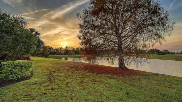 15621 LINN PARK TERRACE, Lakewood Ranch, FL 34202