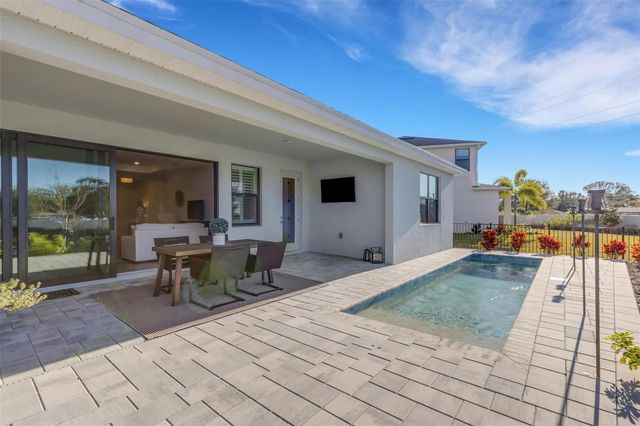 2524 COBALT SHORES LANE, Clearwater, FL 33761