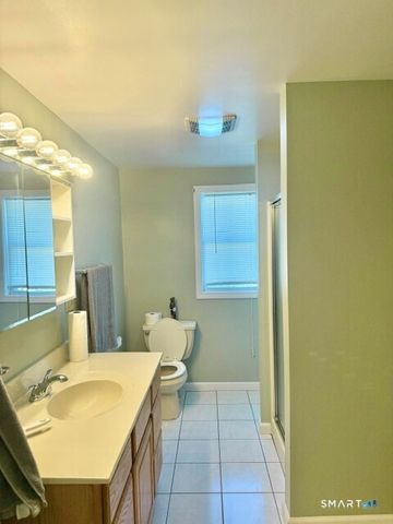 15 Rosedale Terrace, Stratford, CT 06614