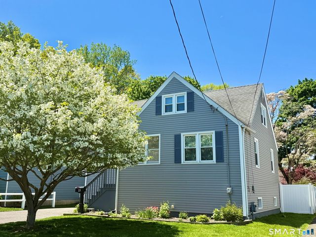 15 Rosedale Terrace, Stratford, CT 06614