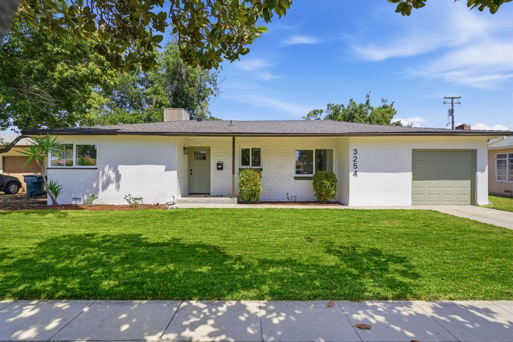 Image 1 of property listing at 3254 N Howard Avenue, Fresno, CA 93726
