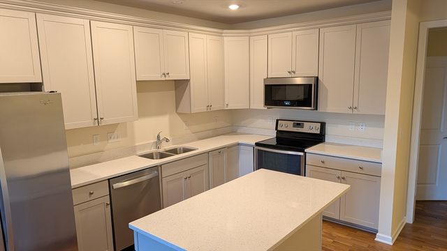 110 Trotter Road 2409, Weymouth, MA 02190