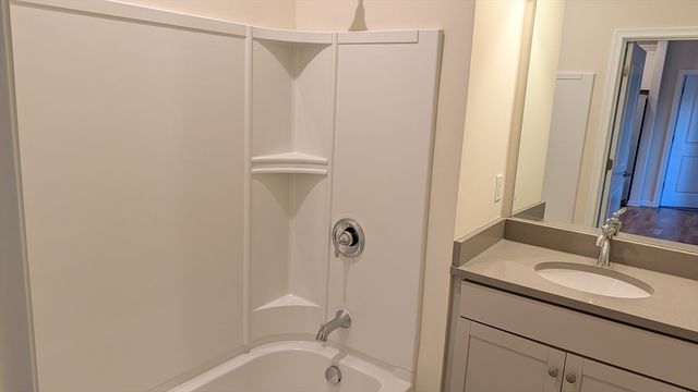 110 Trotter Road 2409, Weymouth, MA 02190