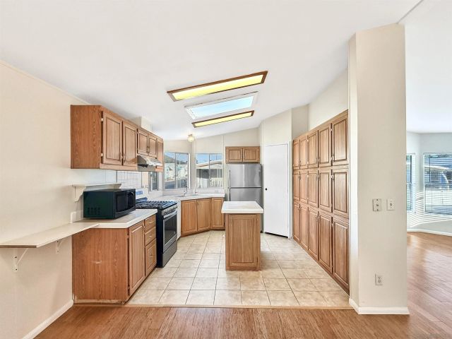 450 E Bradley Ave 127, El Cajon, CA 92021