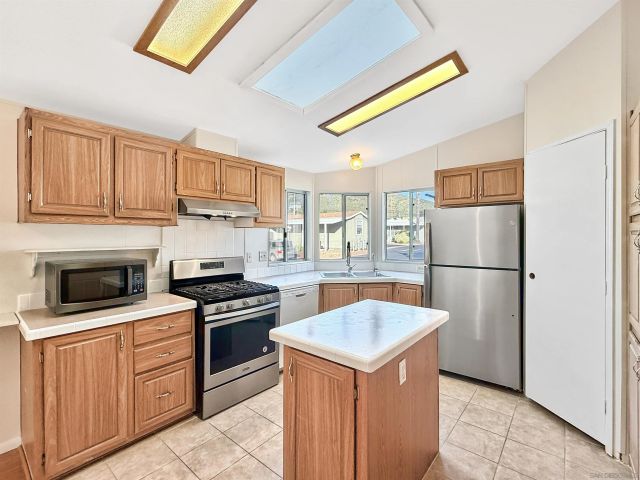 450 E Bradley Ave 127, El Cajon, CA 92021