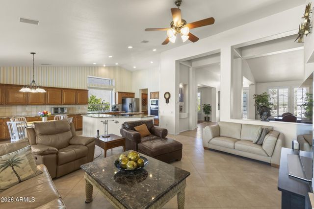 15905 W CLEAR CANYON Drive, Surprise, AZ 85374