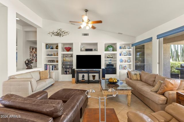 15905 W CLEAR CANYON Drive, Surprise, AZ 85374