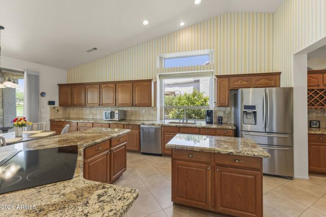 15905 W CLEAR CANYON Drive, Surprise, AZ 85374