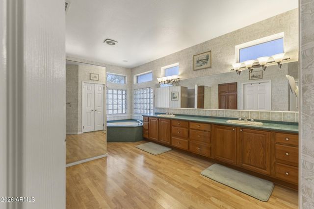 15905 W CLEAR CANYON Drive, Surprise, AZ 85374
