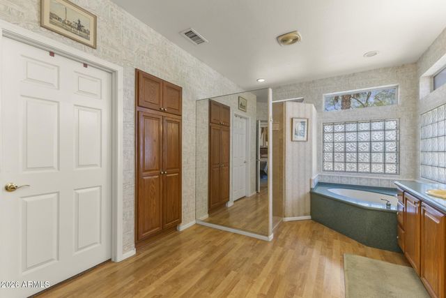 15905 W CLEAR CANYON Drive, Surprise, AZ 85374