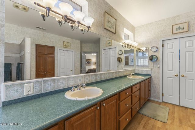 15905 W CLEAR CANYON Drive, Surprise, AZ 85374