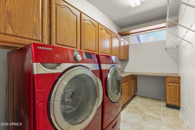 15905 W CLEAR CANYON Drive, Surprise, AZ 85374