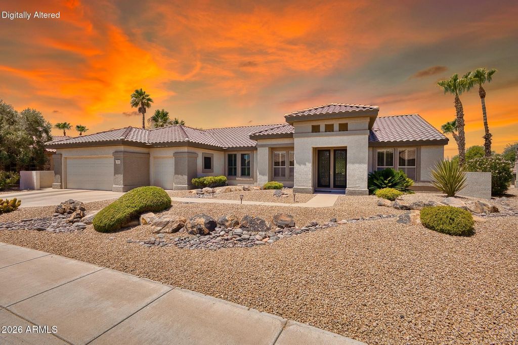 15905 W CLEAR CANYON Drive, Surprise, AZ 85374