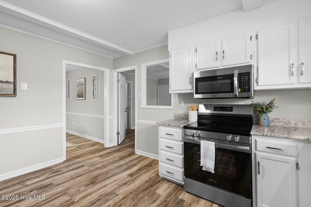 230 Campbell Place, Jacksonville, NC 28546