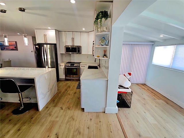 1430 NE 53rd Court, Fort Lauderdale, FL 33334