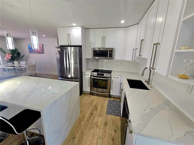 1430 NE 53rd Court, Fort Lauderdale, FL 33334