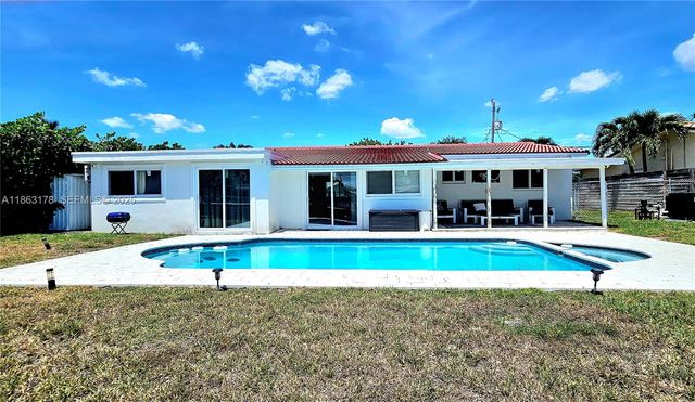 1430 NE 53rd Court, Fort Lauderdale, FL 33334