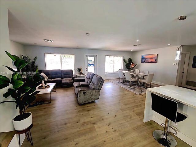 1430 NE 53rd Court, Fort Lauderdale, FL 33334
