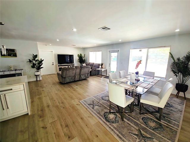 1430 NE 53rd Court, Fort Lauderdale, FL 33334