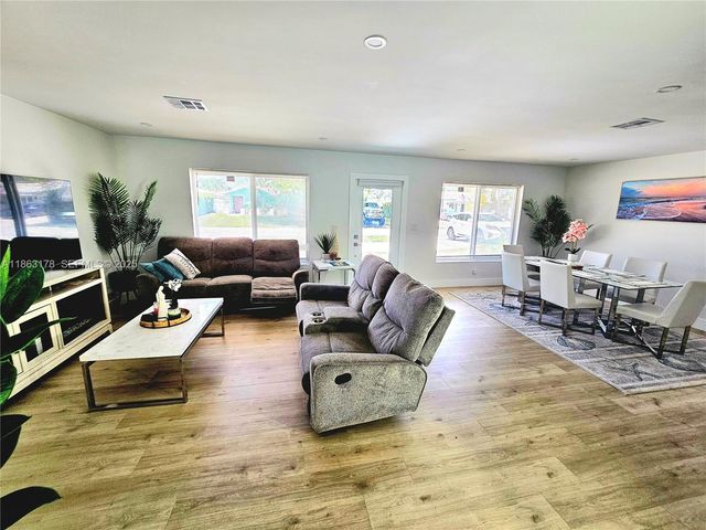 1430 NE 53rd Court, Fort Lauderdale, FL 33334