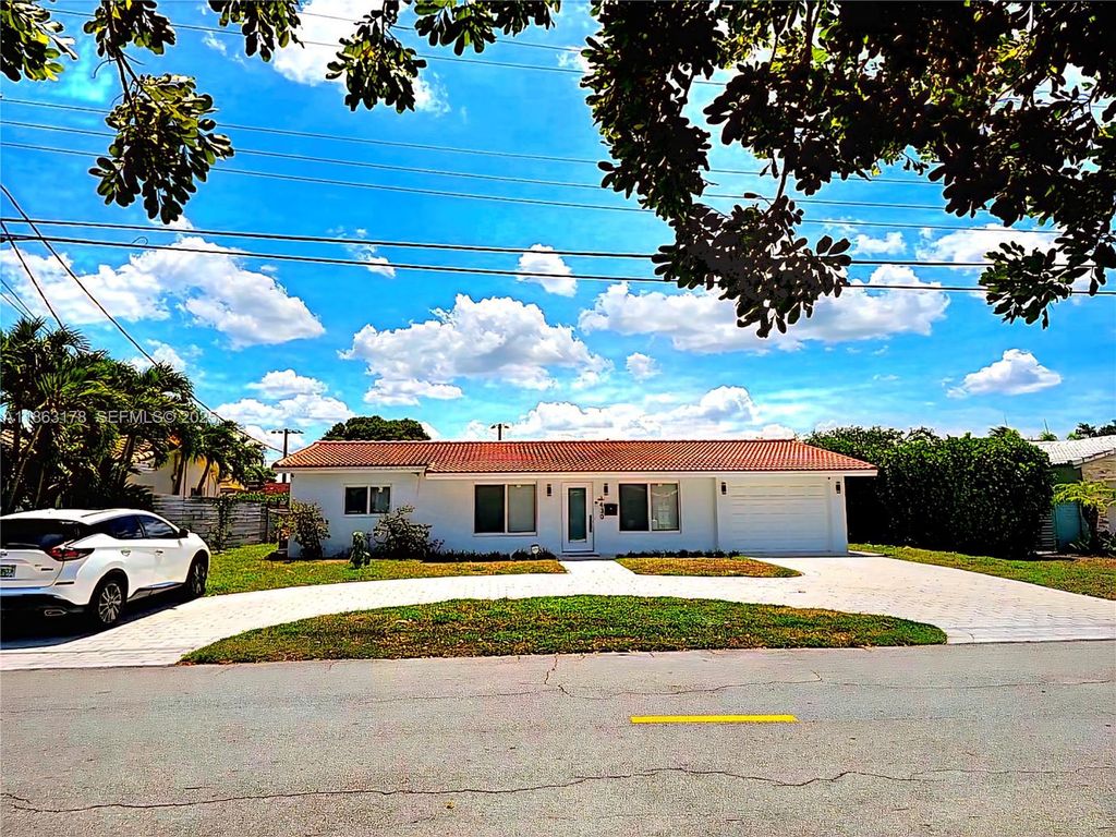 1430 NE 53rd Court, Fort Lauderdale, FL 33334