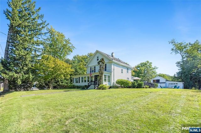 414 Franklin Avenue, Wyckoff, NJ 07481