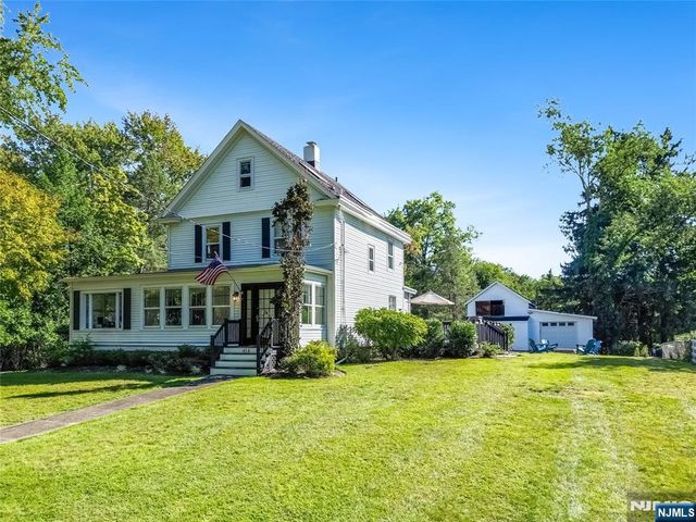 414 Franklin Avenue, Wyckoff, NJ 07481