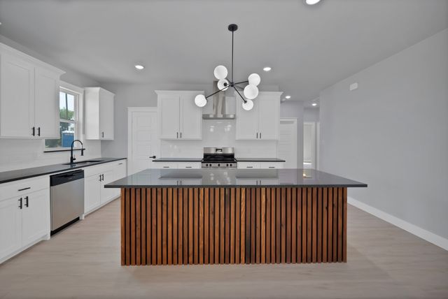 1008 Carnegie Road, Poolville, TX 76487