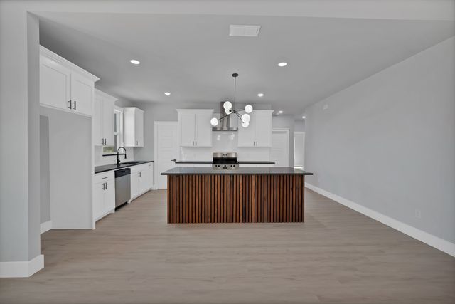 1008 Carnegie Road, Poolville, TX 76487