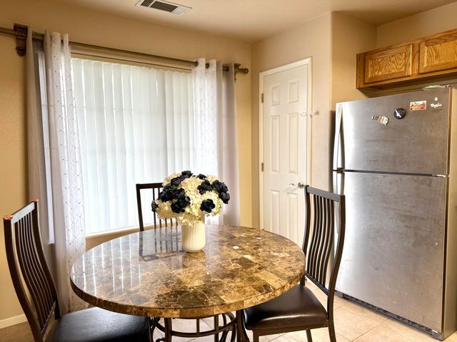 1865 La Vida Avenue, Porterville, CA 93257