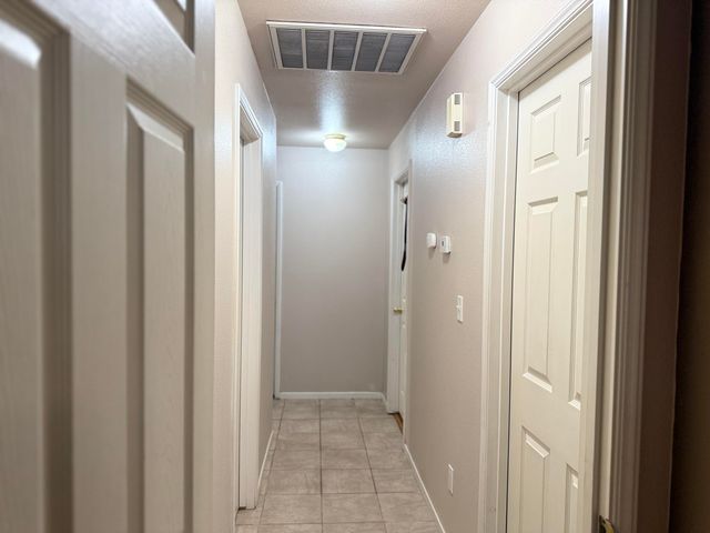 1865 La Vida Avenue, Porterville, CA 93257