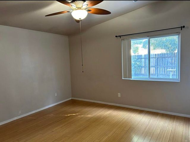 1865 La Vida Avenue, Porterville, CA 93257