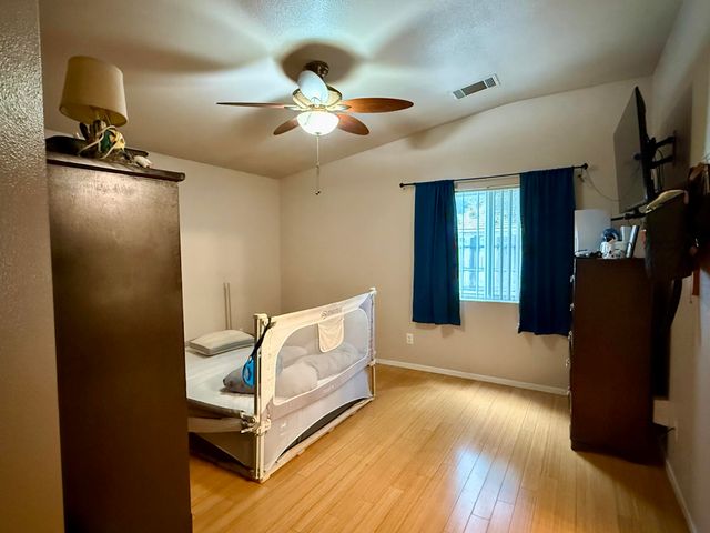 1865 La Vida Avenue, Porterville, CA 93257