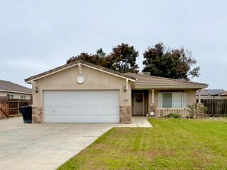 1865 La Vida Avenue, Porterville, CA 93257