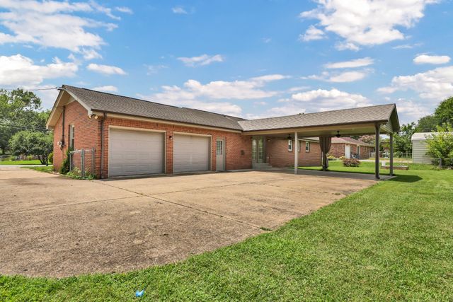 2281 Dewitt Dr, Clarksville, TN 37043