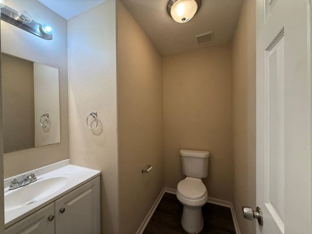 308 Glade Bridge Lane, Dickinson, TX 77539