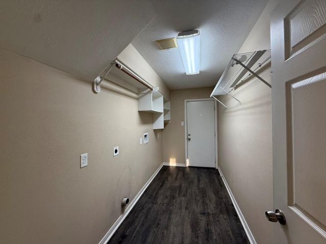 308 Glade Bridge Lane, Dickinson, TX 77539