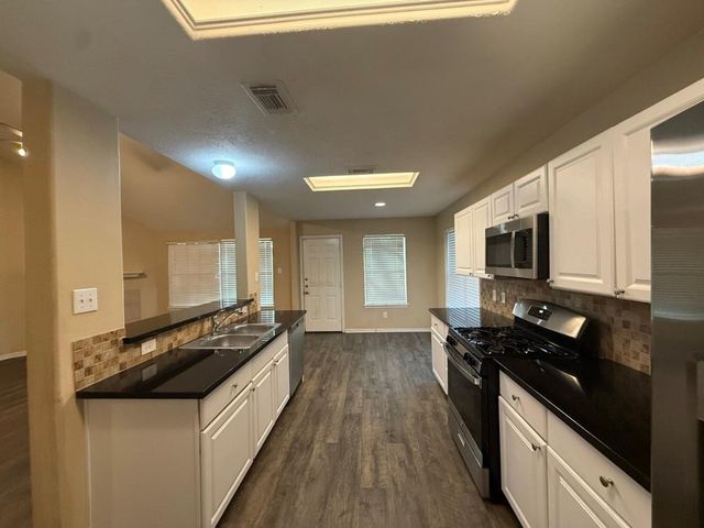 308 Glade Bridge Lane, Dickinson, TX 77539